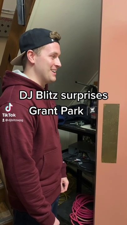 DJ Blitz surprises Grant Park