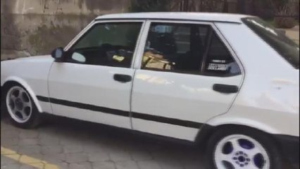 PLAKASIZ OTOMOBİLLE DRİFT YAPAN SÜRÜCÜ CEZADAN KURTULAMADI