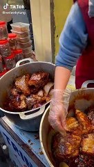 ở Hà Nội: một khứa cá kho thơm ngon có giá 300k