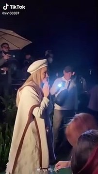 Mỹ Tâm chào bố Tùng Yuki tại show ca nhạc