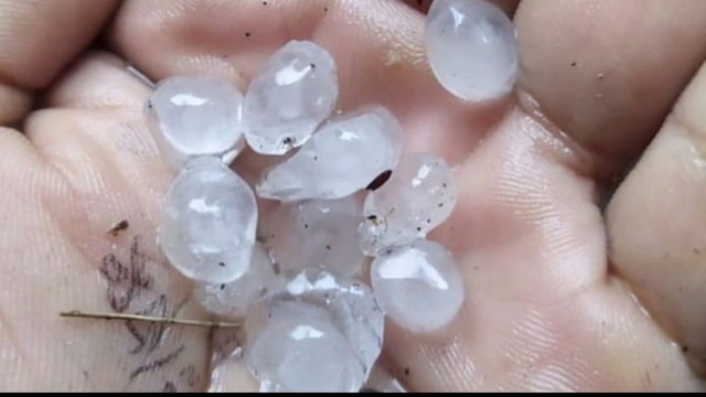 Penjelasan BMKG Soal Fenomena Hujan Es di Kuantan Singingi Riau