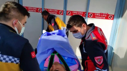 Türkiye'de spor ne hale geldi! Maçta taraftarlar futbolcuyu döve döve hastanelik etti