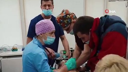 Zelenskiy, Ukrayna'daki savaşın çarpıcı görüntülerini yayınladı