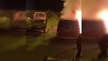 Bursa'da park halindeki otomobil alevlere teslim oldu