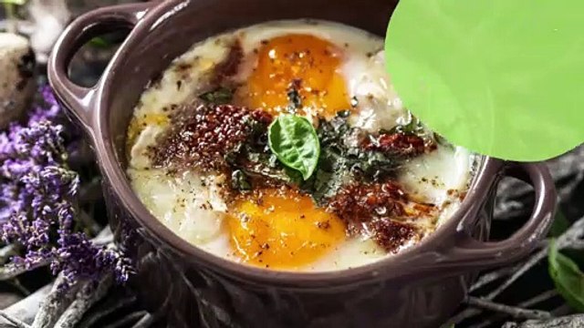 Oeufs cocotte au fromage de chèvre et tomates séchées