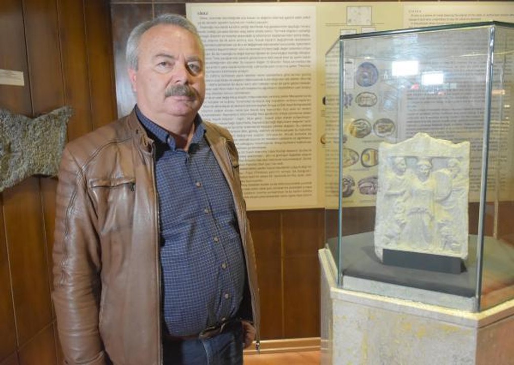 EFES ANTİK KENTİ'NDE BULUNAN ANA TANRIÇA STELİ İLK KEZ SERGİDE