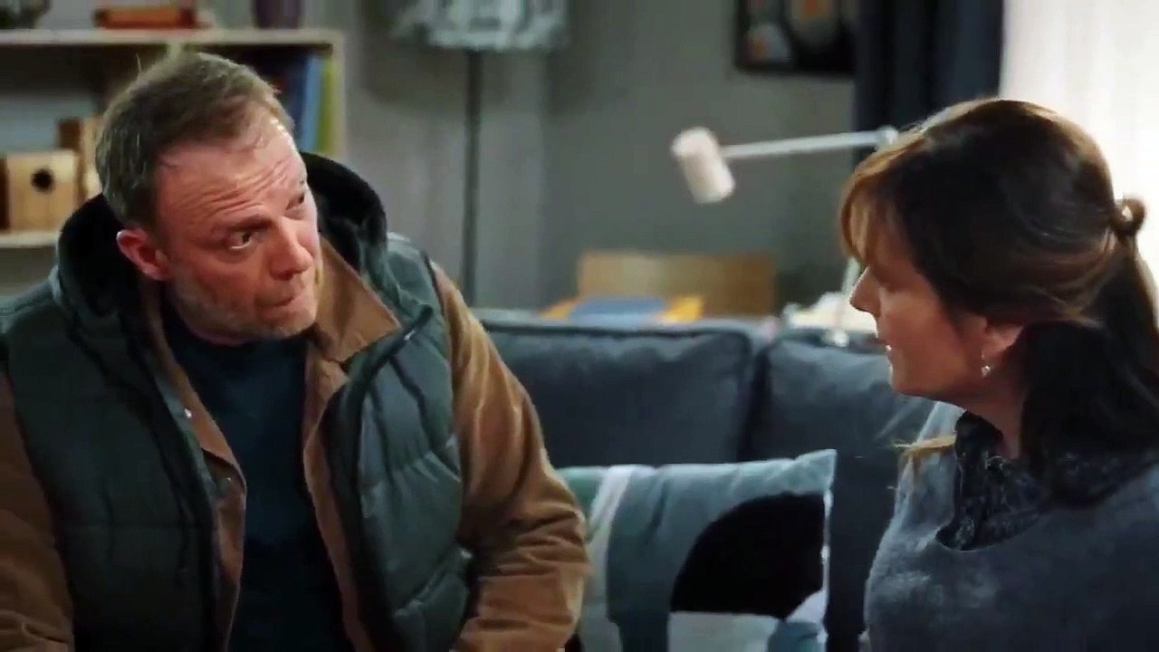 Plus belle la vie 4510 Indiscrétion - Blanche dévastée par une terrible nouvelle