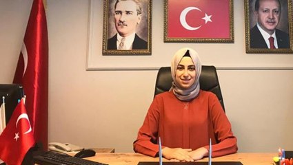 AK Parti İBB Meclis Üyesi Amine Kaba, nedenlerini tek tek sıralayıp partisinden istifa etti