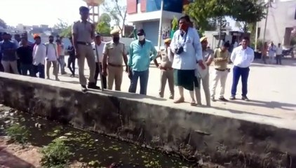 शराब ठेके के पास नाले में मिला युवक का शव