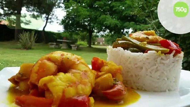 Gambas et noix de Saint-Jacques au lait de coco