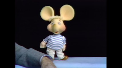 Topo Gigio - Topo Introduces Singing Mexican Cacti Trio (Live On The Ed Sullivan Show, November 13, 1966)