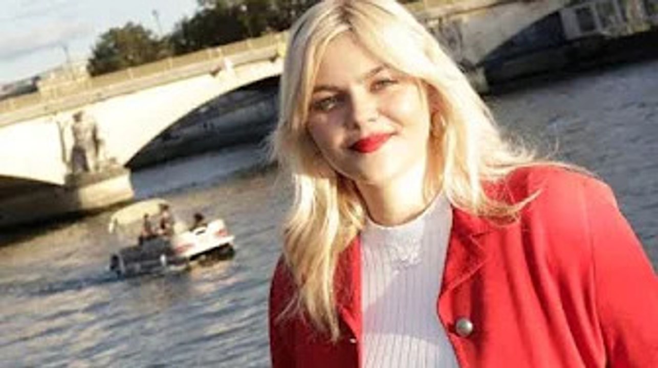 Louane maman  grosse fête et énorme gâteau pour les 2 ans de s@ fille !