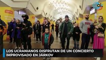 Los ucranianos disfrutan de un concierto improvisado en Járkov