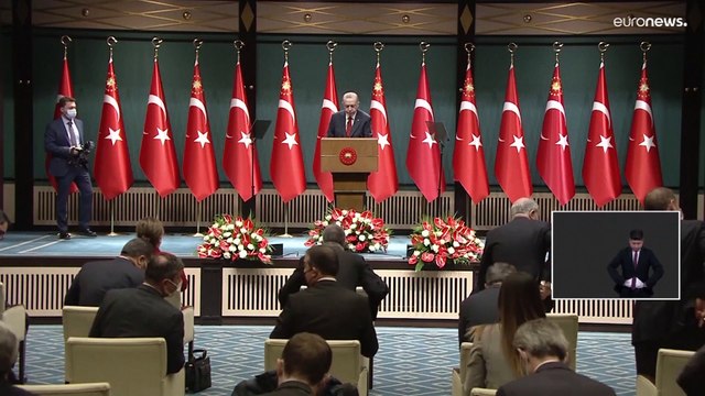 Negoziati in Turchia, ma in Ucraina si combatte