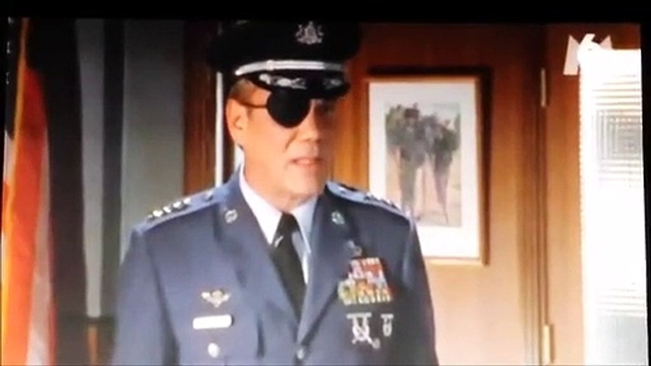 Malcolm - Extrait Commandant Spangler VO
