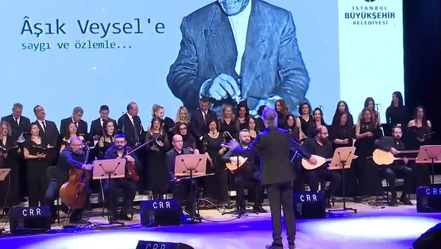 İmamoğlu, Aşık Veysel anmasında türkü söyledi