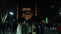 Ayasofya-i Kebir Cami-i Şerifi mahyalarla aydınlandı