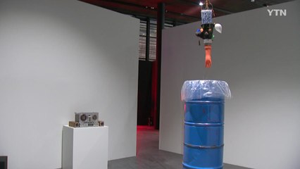 백남준 탄생 90주년...교향곡 61년 만에 최초 시연 / YTN