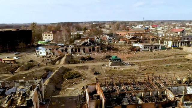 İnsansız hava araçları Ukrayna'nın doğusundaki yıkımı görüntüledi