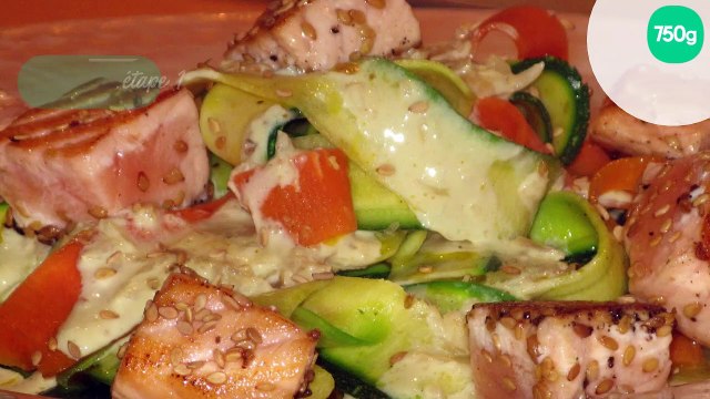 Tagliatelles de légumes au saumon et sésame