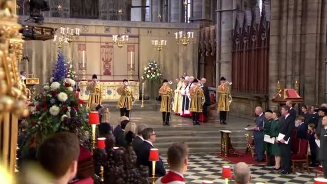 Los Reyes acuden en Londres a la misa en recuerdo del duque de Edimburgo