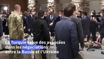 Ukraine: la Turquie salue les "progrès" des négociations entre Kiev et Moscou