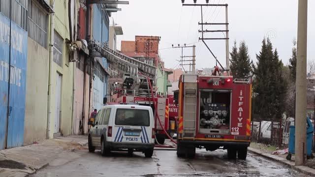 Tekstil atölyesinde çıkan yangın hasara yol açtı