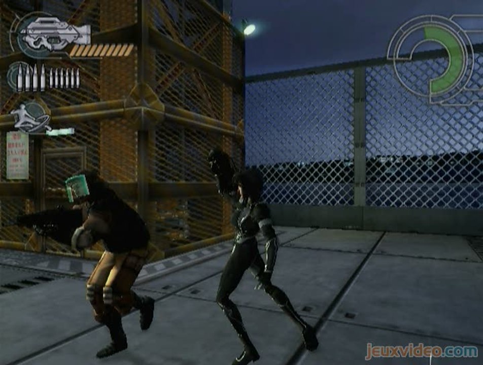 Ghost in the Shell : Stand Alone Complex : Motoko en action