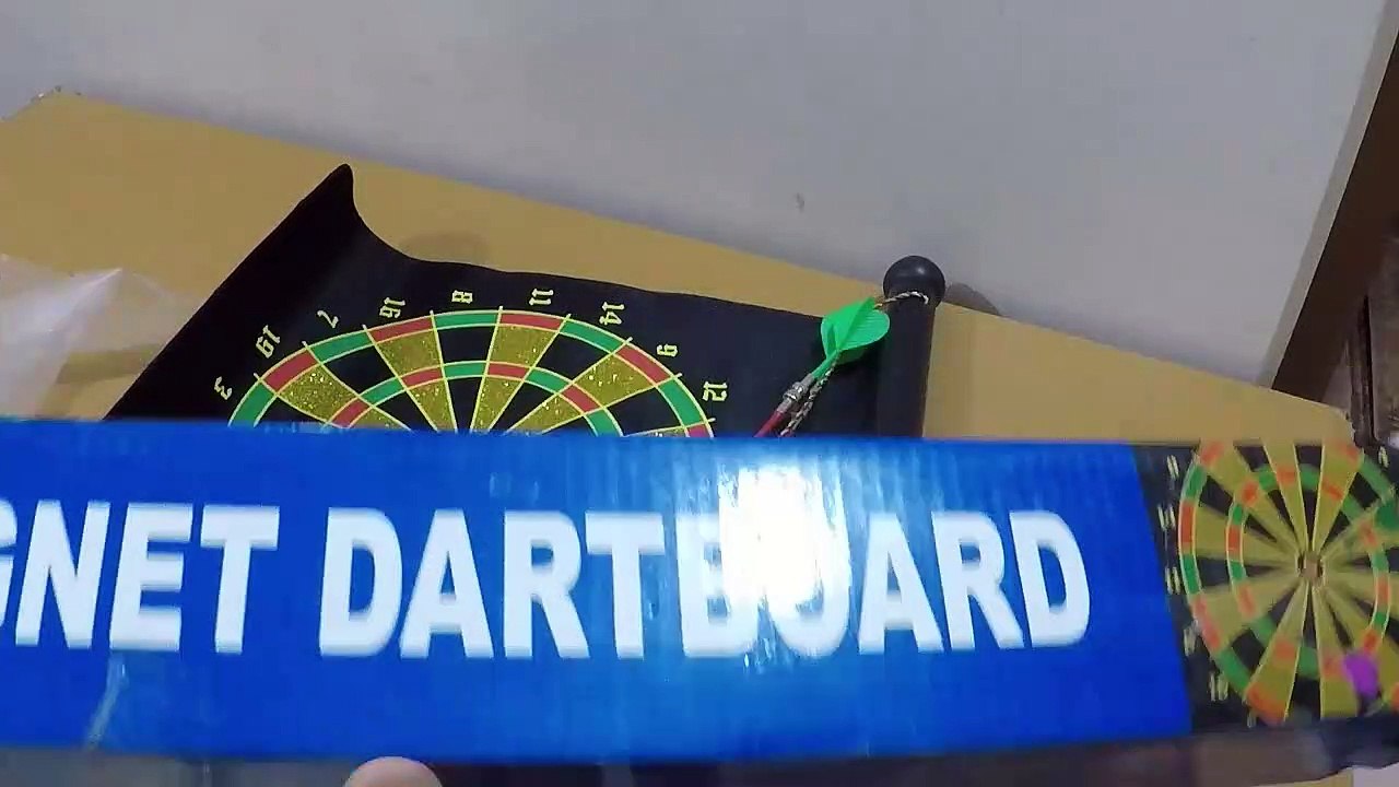 Unboxing and Review of Magnetic Velvet Plastic Steel Magnet Reversible Dart Board Two-Sides with 4 Dart Board Game