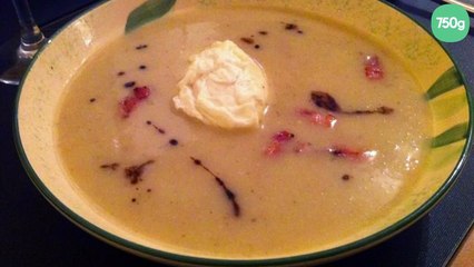 Soupe au lard et son œuf poché