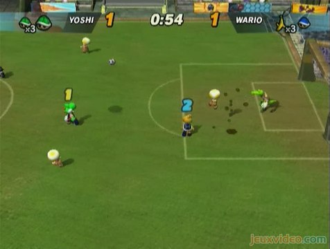 Mario Smash Football : Yochi aux coudes à coudes