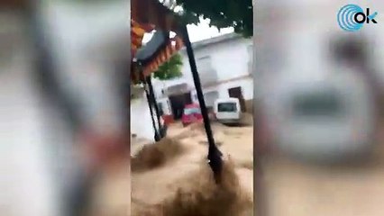 Impresionantes imágenes de las fuertes lluvias en el pueblo gaditano de Setenil de las Bodegas