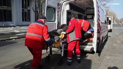 Ukraine : frappe à Mykolaïv, entretien Poutine/Macron, Zelensky au Parlement danois...