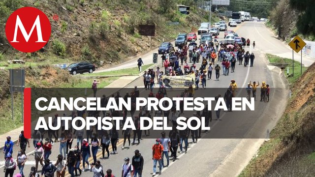 Normalistas cancelan manifestación sobre el caso de Ayotzinapa