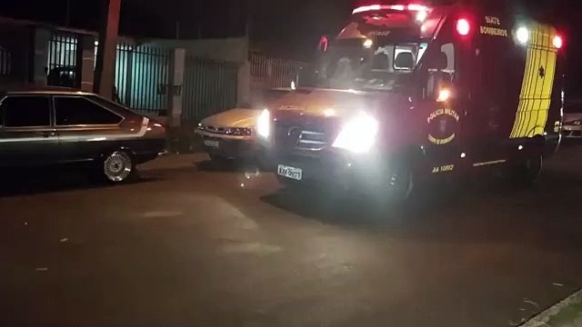 Carro e moto se envolvem em colisão de trânsito no Bairro Parque São Paulo e duas pessoas ficam feridas