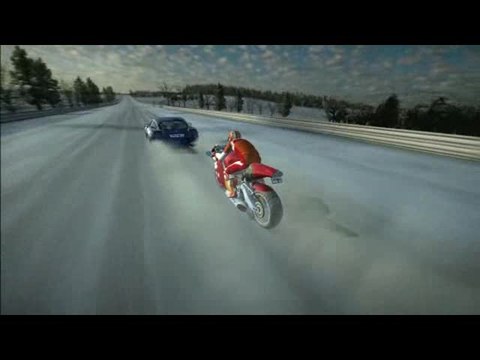 Project Gotham Racing 4 : Duel voiture/moto