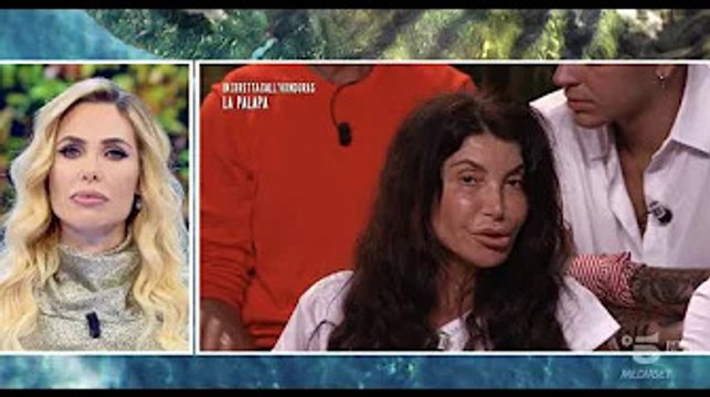 Carmen Di Pietro attaccata da Laura a L'Isola dei Famosi: Non hai fatto nulla! E' da poco iniziata