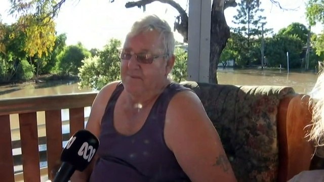 Second man confirmed dead in southern Queensland as floodwaters rise