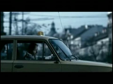 God of War : Chains of Olympus : Pub espagnole