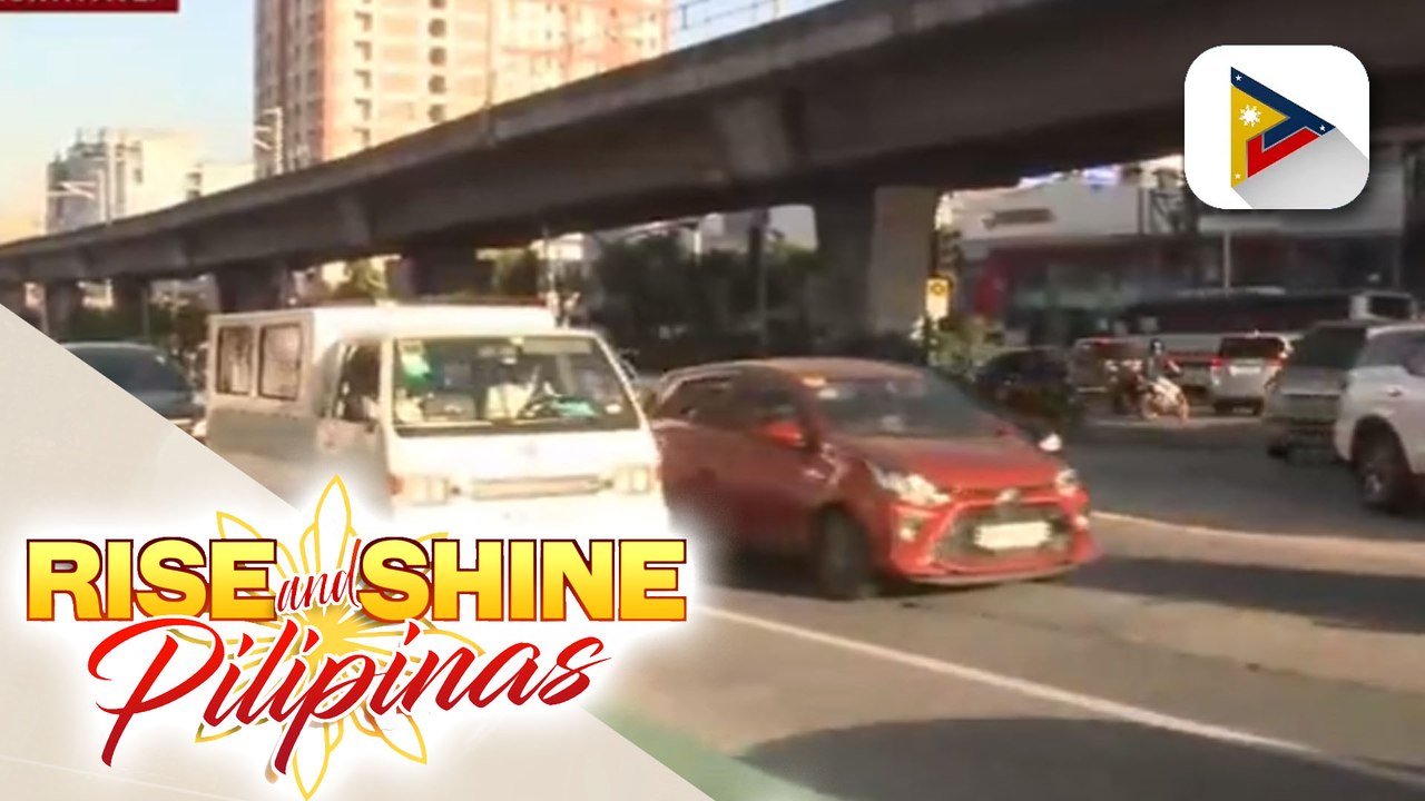 Daloy ng mga sasakyan sa EDSA Southbound nagsimula nang magbagal;   Rider ng motorsiklo, nawalan ng malay matapos bumangga sa kotse sa North Ave.;