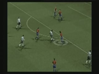 Download Video: Pro Evolution Soccer 2008 : Je passe et je marque