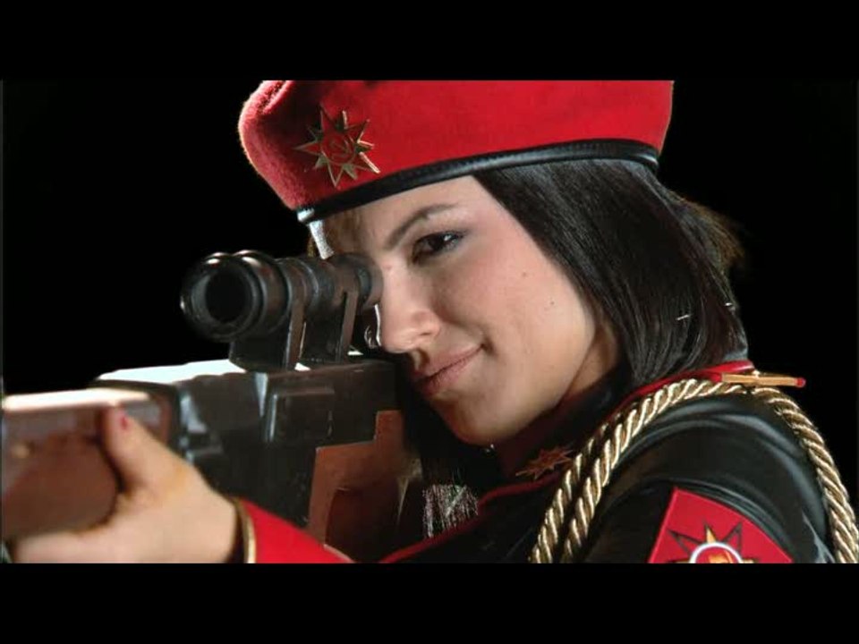 Command & Conquer : Alerte Rouge 3 : Natacha prend la pose