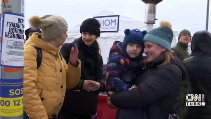 Fuar alanı mülteci merkezi oldu