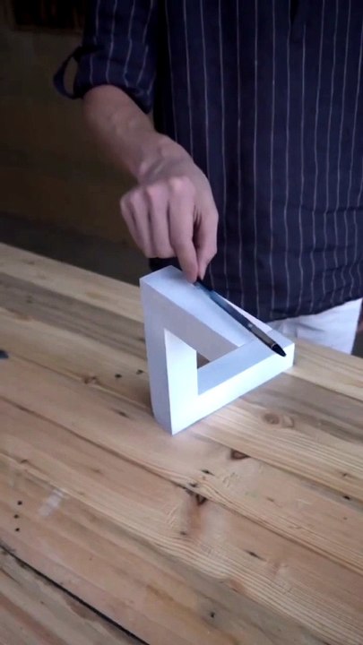 Optical illusion