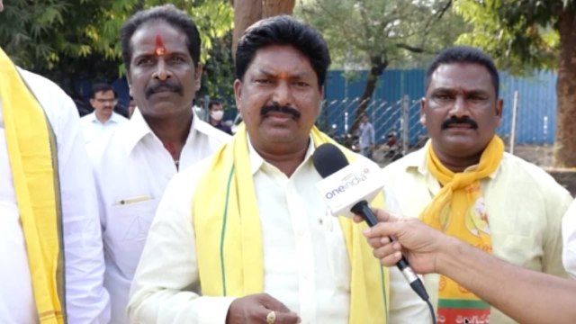 TDP Fan Hails Sr NTR అన్న రూపంలో దేవుళ్ళని చూసాం | TDP 40 Years | Oneindia Telugu
