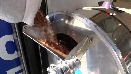 Osmanlı'dan gelen lezzet: Ramazan öncesi badem şekerine ilgi arttı