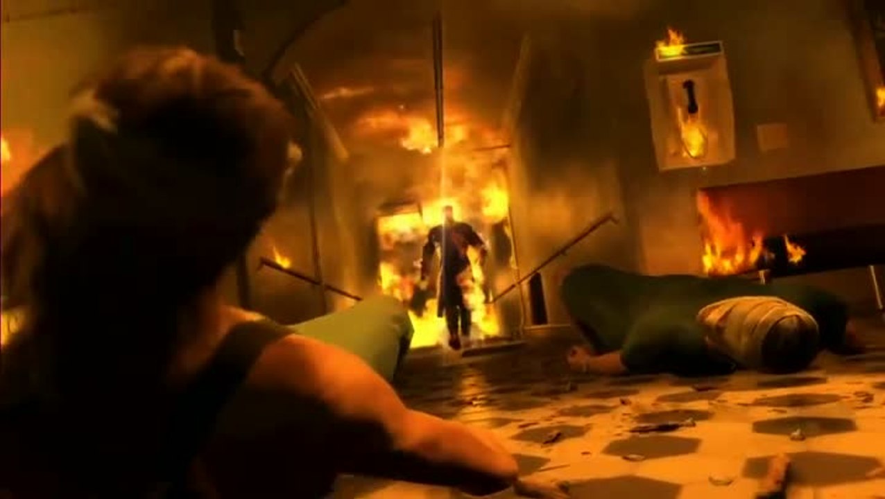 Metal Gear Solid V : The Phantom Pain : Big Boss rampe tel un serpent