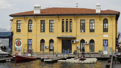 İzmir Körfezi'nde su seviyesi 80 santimetre düştü, deniz ulaşımı aksadı