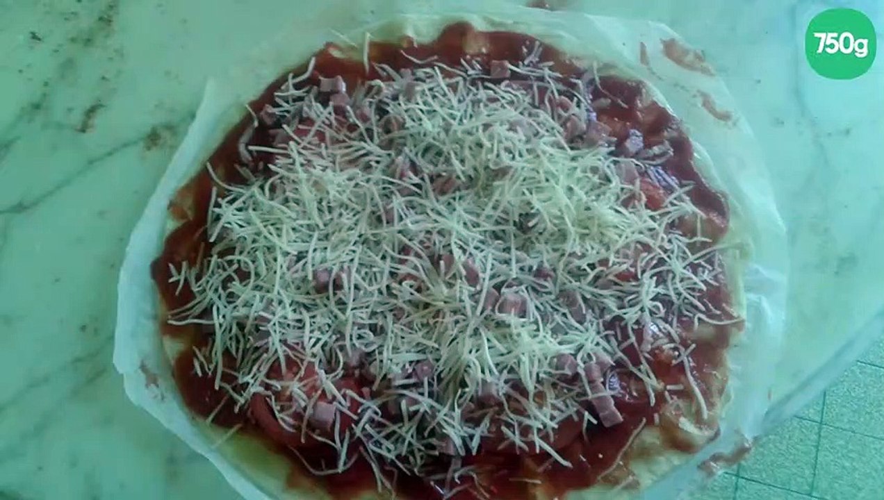 Pizza jambon fromage