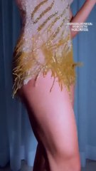 Monique Alfradique chamou atenção pelas pernas musculosas